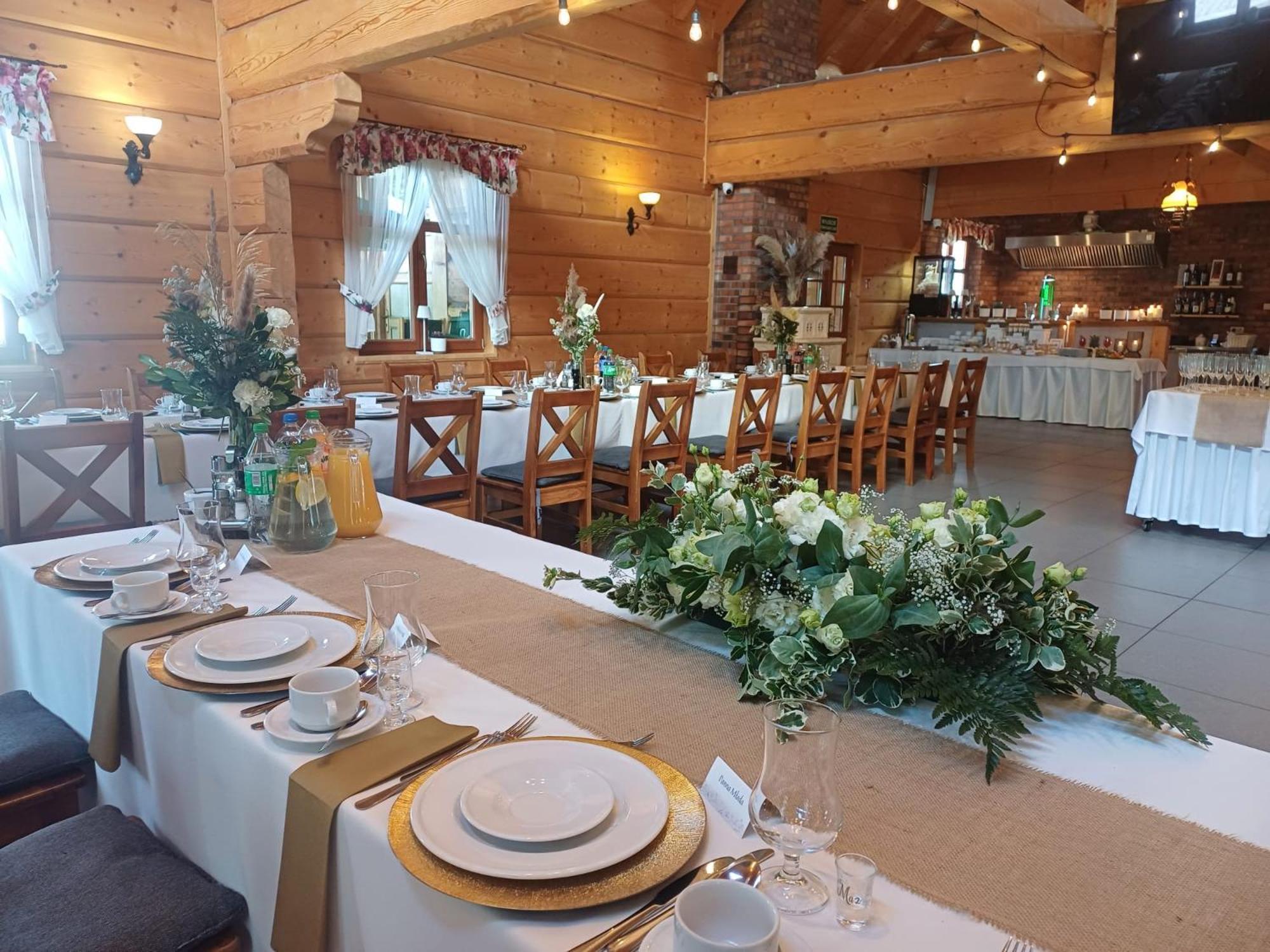 Hotel I Restauracja Borowianka Ostrów Wielkopolski Extérieur photo