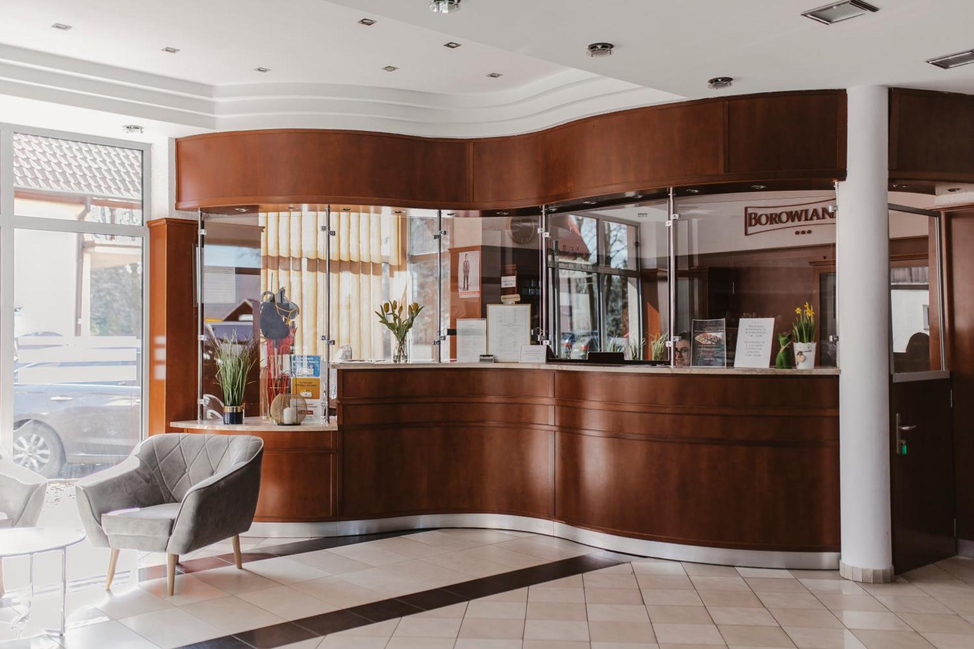 Hotel I Restauracja Borowianka Ostrów Wielkopolski Extérieur photo