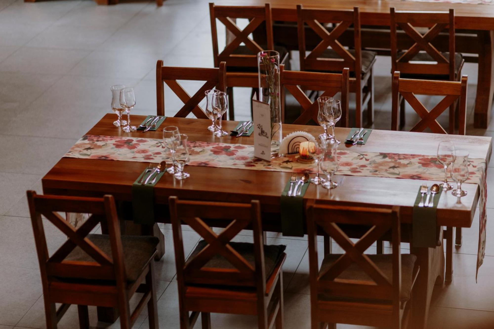 Hotel I Restauracja Borowianka Ostrów Wielkopolski Extérieur photo