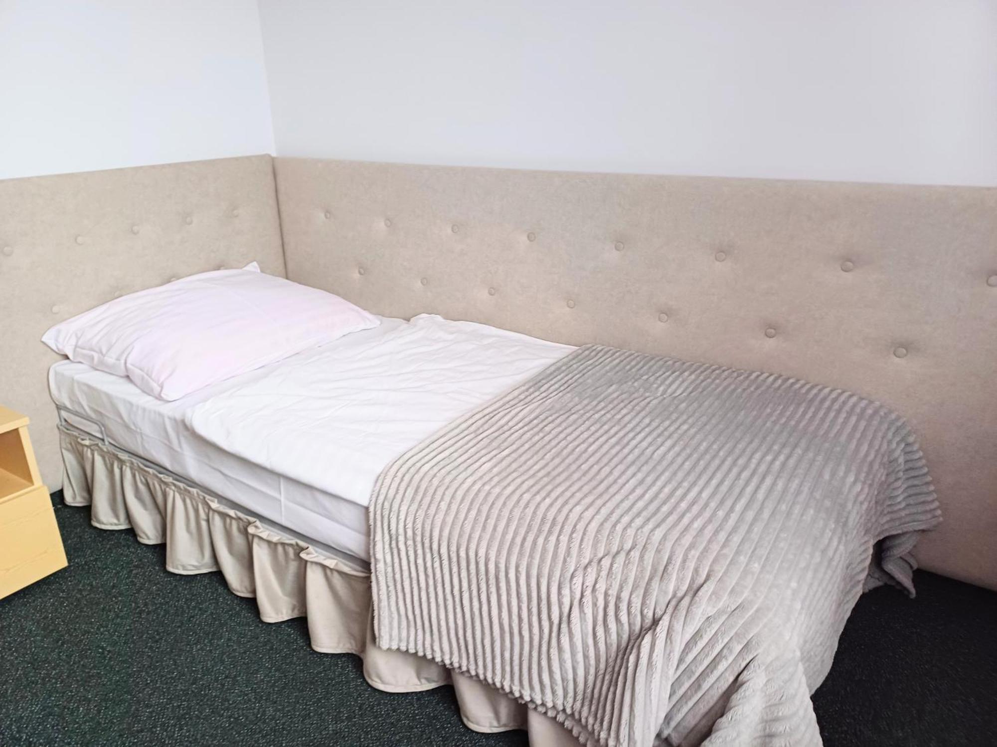 Hotel I Restauracja Borowianka Ostrów Wielkopolski Extérieur photo